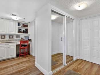 1915 Lavers Circle