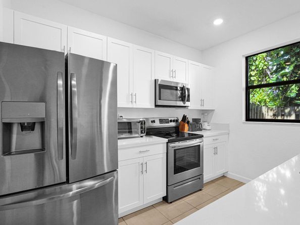 1901 SW 5th Ct, Fort Lauderdale FL 33312