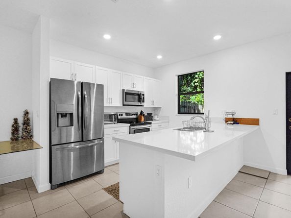 1901 SW 5th Ct, Fort Lauderdale FL 33312