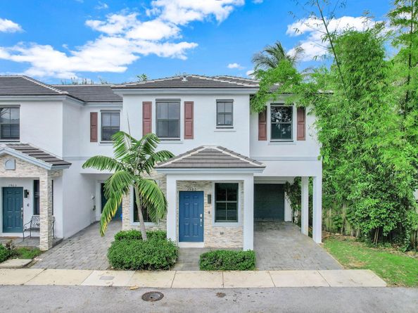 1901 SW 5th Ct, Fort Lauderdale FL 33312