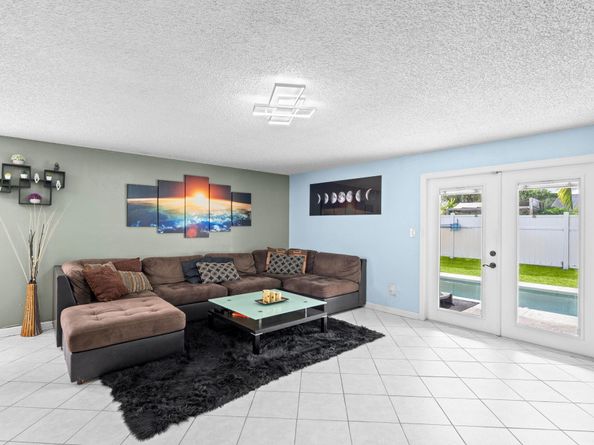 1403 Donwoods Lane, Royal Palm Beach FL 33411