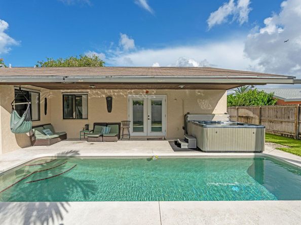 1403 Donwoods Lane, Royal Palm Beach FL 33411
