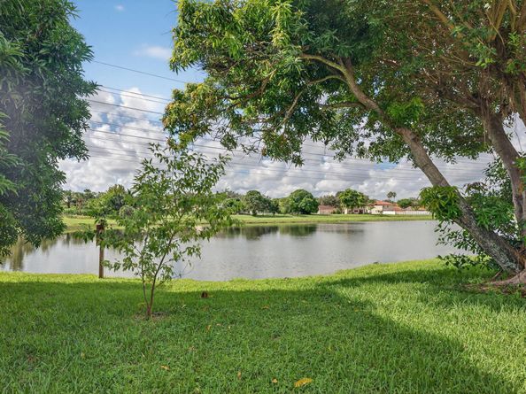 6124 NW 40th Street, Coral Springs FL 33067
