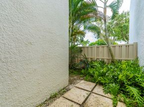 2003 Bridgewood Drive 2003, Boca Raton FL 33434