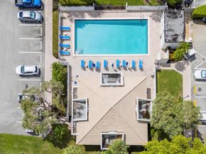 2003 Bridgewood Drive 2003, Boca Raton FL 33434