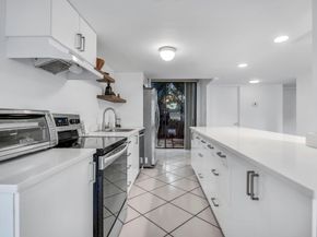 2003 Bridgewood Drive 2003, Boca Raton FL 33434