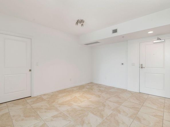 403 S Sapodilla Avenue 509, West Palm Beach FL 33401