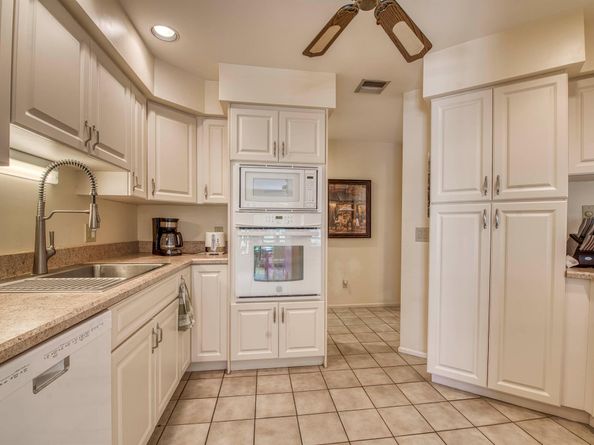 Undisclosed Address #RX-11119570, Palm Beach Gardens FL 33418