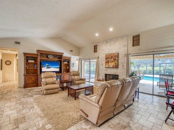 Undisclosed Address #RX-11119570, Palm Beach Gardens FL 33418