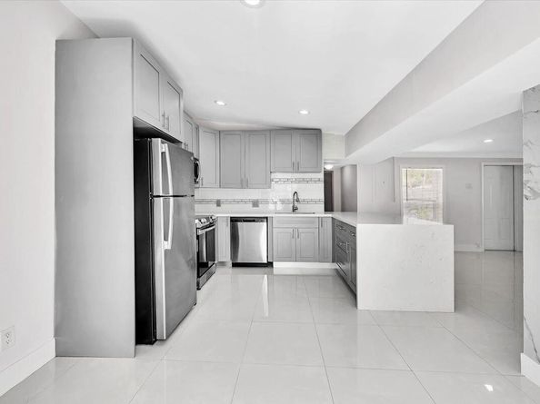 700 NE 3rd Avenue, Pompano Beach FL 33060