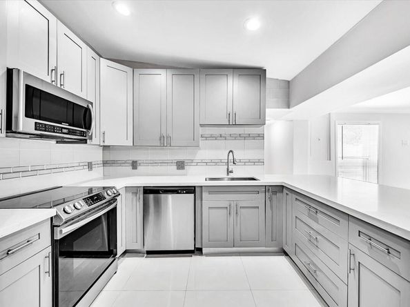 700 NE 3rd Avenue, Pompano Beach FL 33060