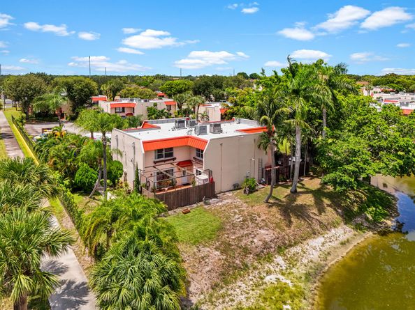 6254 Seven Springs Boulevard C, Greenacres FL 33463