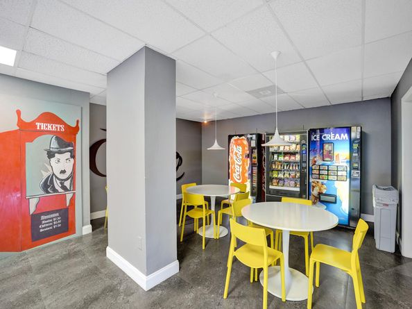 200 Leslie Dr 723, Hallandale Beach FL 33009