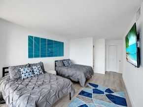 200 Leslie Dr 723, Hallandale Beach FL 33009