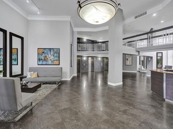 200 Leslie Dr