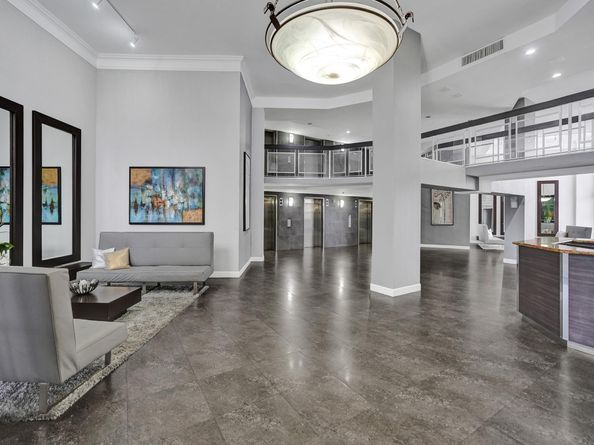200 Leslie Dr 723, Hallandale Beach FL 33009
