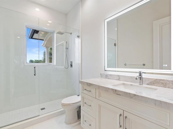 366 Sweet Bay Ave, Plantation FL 33324