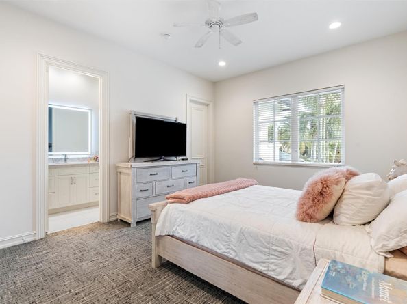 366 Sweet Bay Ave, Plantation FL 33324