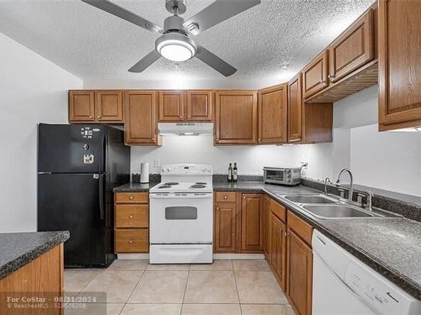 2800 Somerset Dr 201 j, Lauderdale Lakes FL 33311