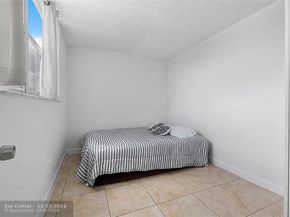 2800 Somerset Dr 201 j, Lauderdale Lakes FL 33311