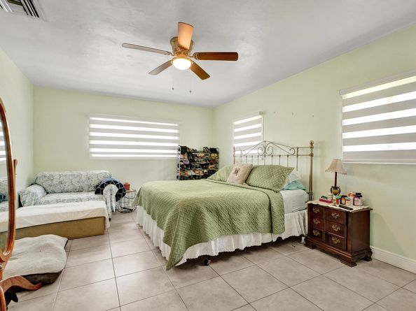 1070 NW 149th Street, Miami FL 33168
