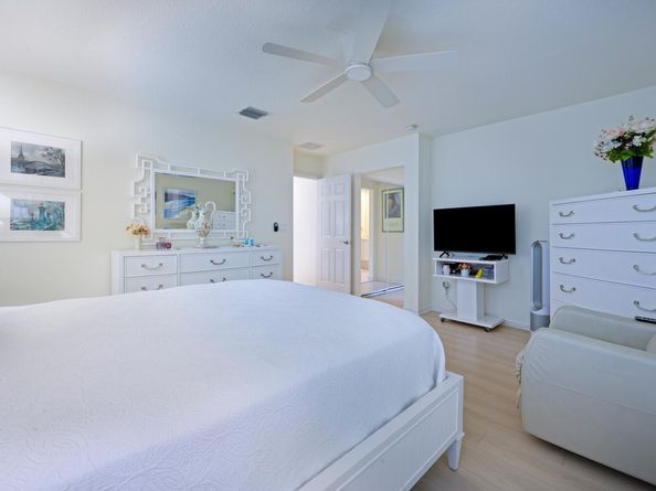4156 Meade Way, West Palm Beach FL 33409