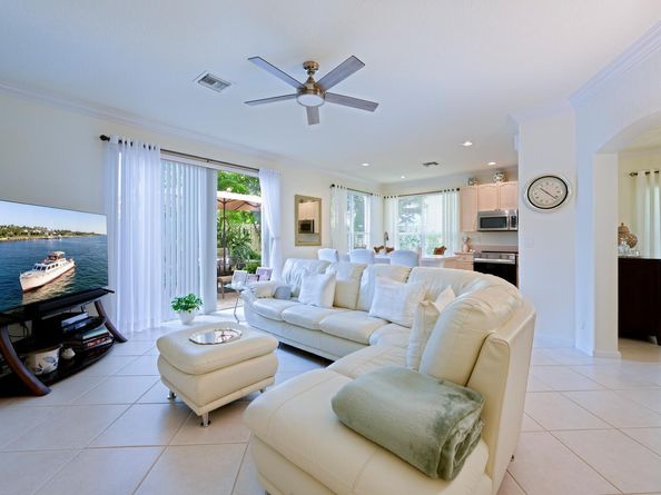 4156 Meade Way, West Palm Beach FL 33409