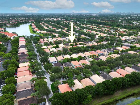 4156 Meade Way, West Palm Beach FL 33409