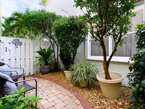 4156 Meade Way, West Palm Beach FL 33409