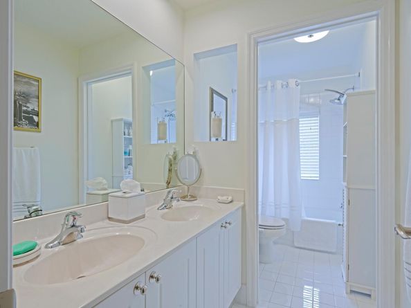 4156 Meade Way, West Palm Beach FL 33409