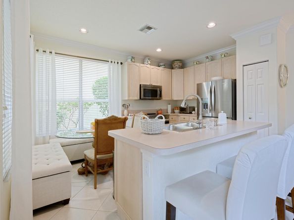 4156 Meade Way, West Palm Beach FL 33409