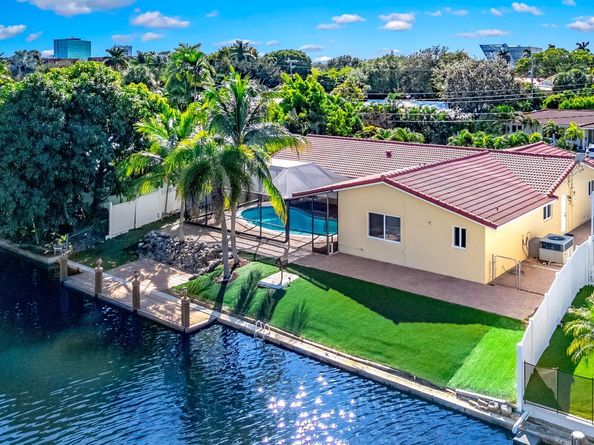 5550 NE 26th Ave, Fort Lauderdale FL 33308
