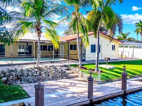 5550 NE 26th Ave, Fort Lauderdale FL 33308