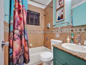 4460 NE 17th Terrace, Oakland Park FL 33334