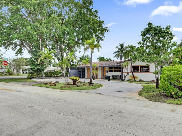 4460 NE 17th Terrace, Oakland Park FL 33334