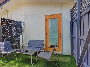 4460 NE 17th Terrace, Oakland Park FL 33334