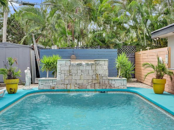 4460 NE 17th Terrace, Oakland Park FL 33334