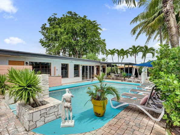 4460 NE 17th Terrace, Oakland Park FL 33334
