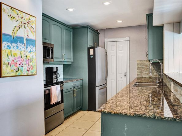 4460 NE 17th Terrace, Oakland Park FL 33334