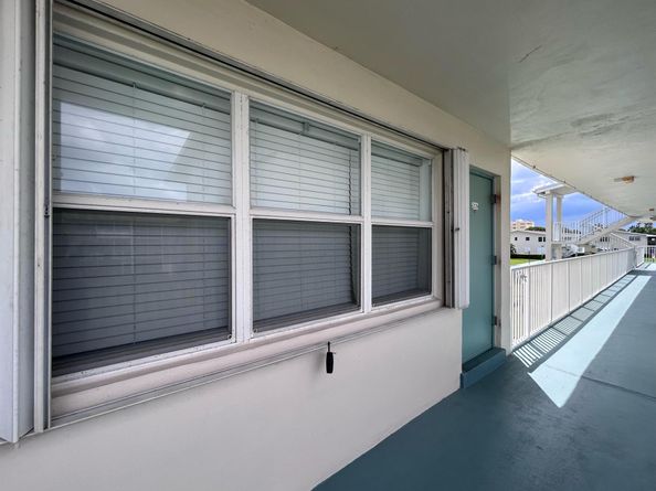 530 Horizons W 205, Boynton Beach FL 33435