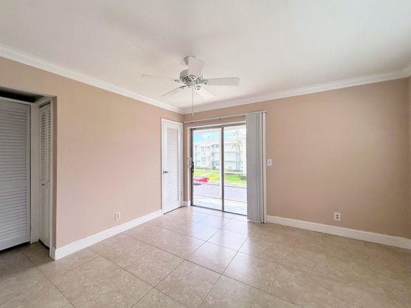 530 Horizons W 205, Boynton Beach FL 33435