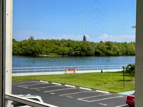530 Horizons W 205, Boynton Beach FL 33435