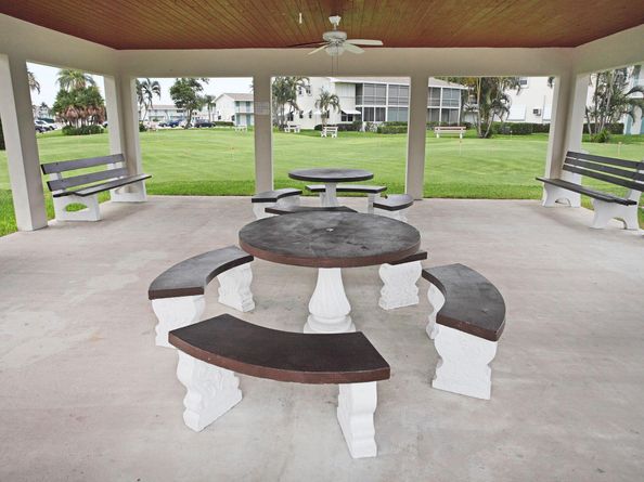 530 Horizons W 205, Boynton Beach FL 33435