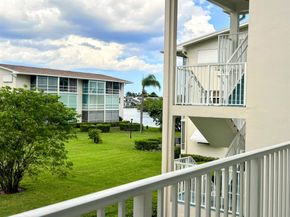 530 Horizons W 205, Boynton Beach FL 33435