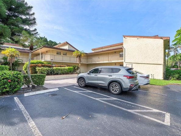 8780 Holly Ct 104, Tamarac FL 33321