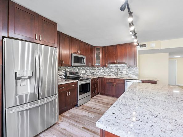 8780 Holly Ct 104, Tamarac FL 33321