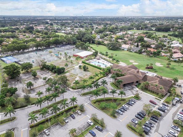8780 Holly Ct 104, Tamarac FL 33321