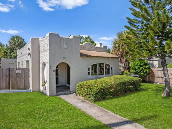 610 32nd Street, West Palm Beach FL 33407