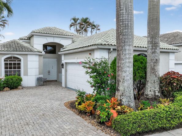 16185 Villa Vizcaya Place, Delray Beach FL 33446