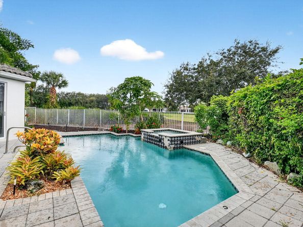 16185 Villa Vizcaya Place, Delray Beach FL 33446